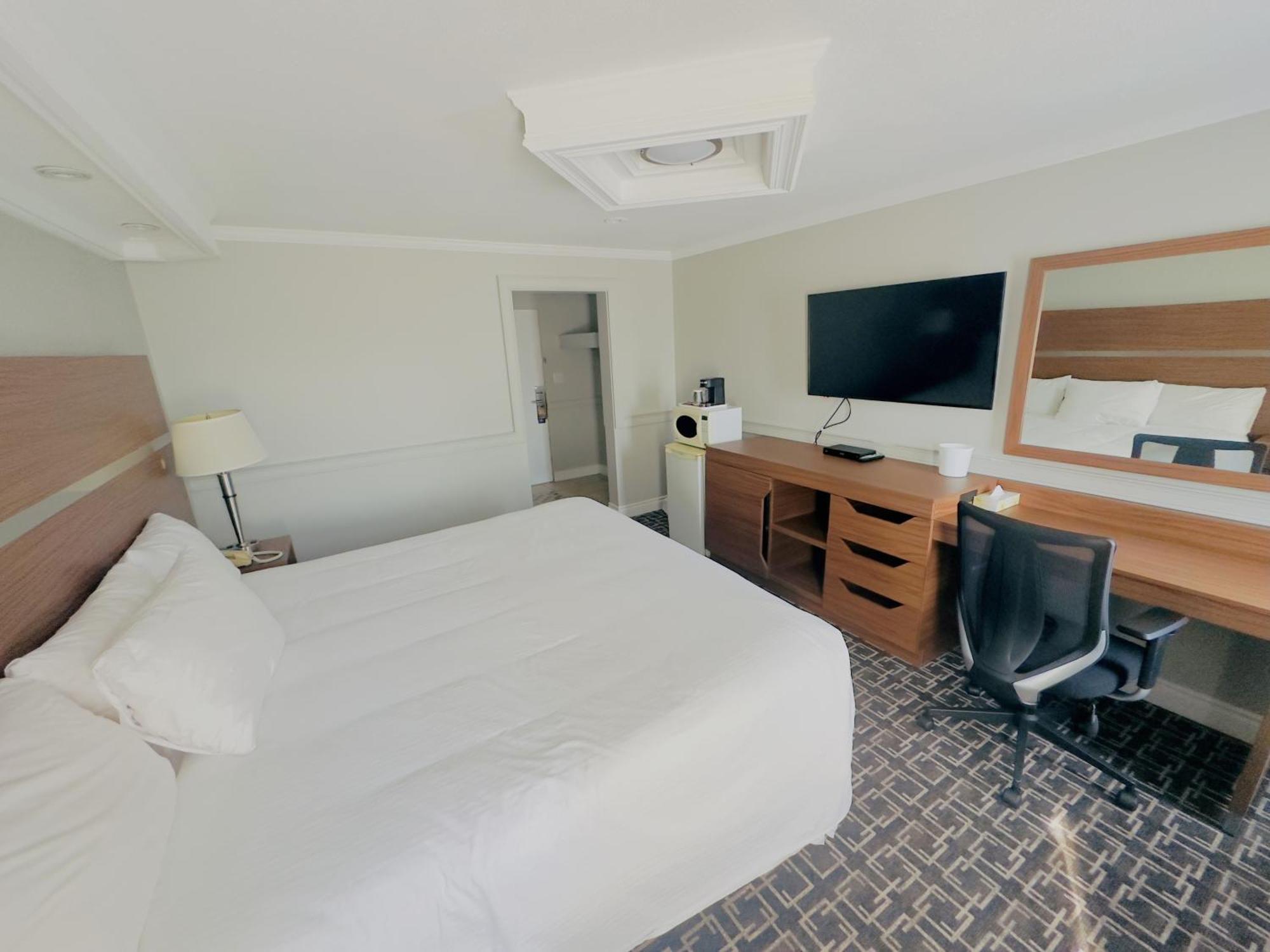 Baymont By Wyndham Edson Hotel Buitenkant foto