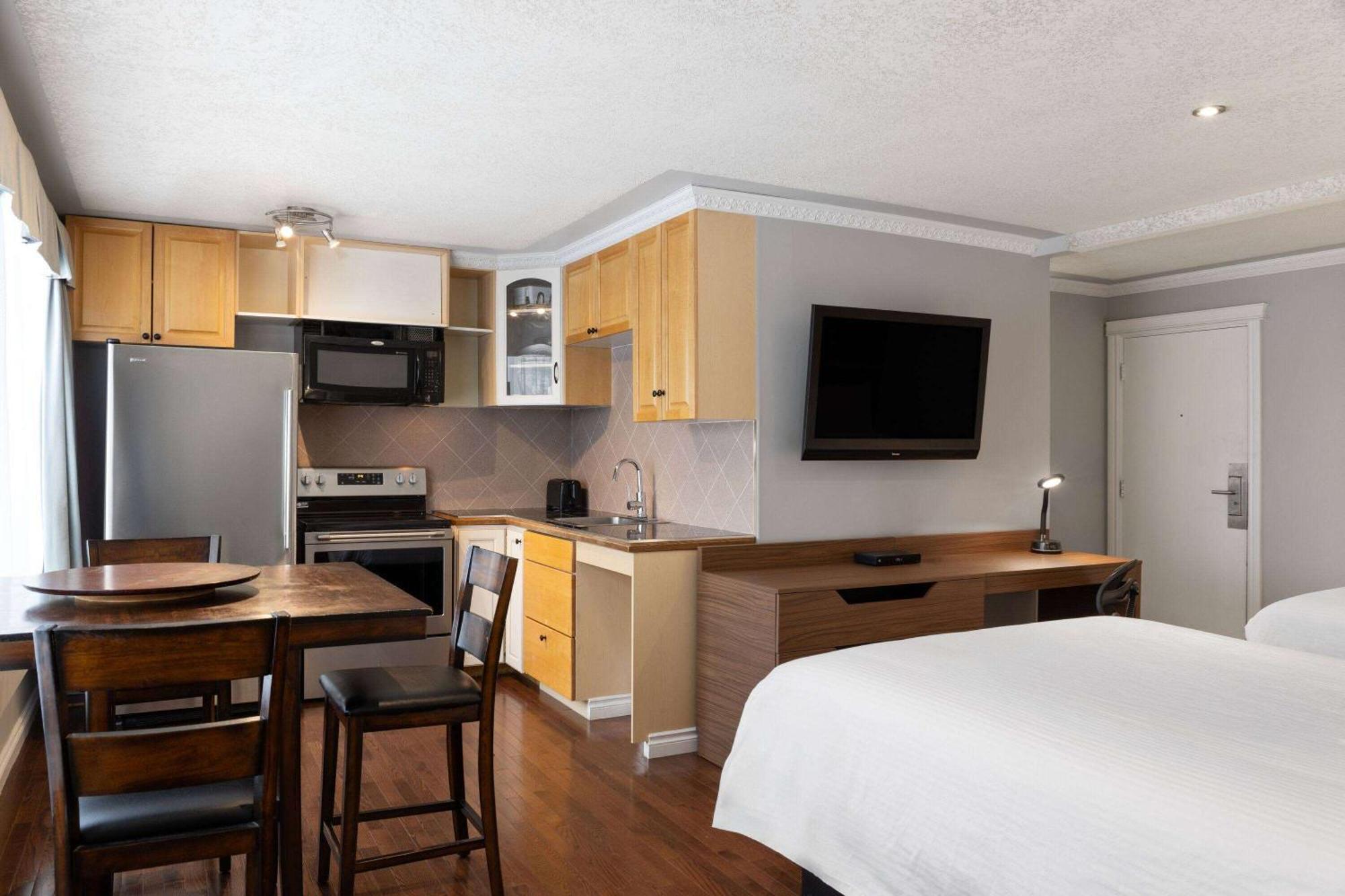 Baymont By Wyndham Edson Hotel Buitenkant foto