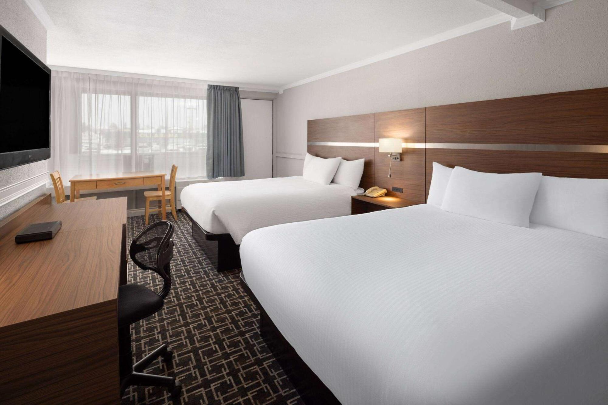Baymont By Wyndham Edson Hotel Buitenkant foto
