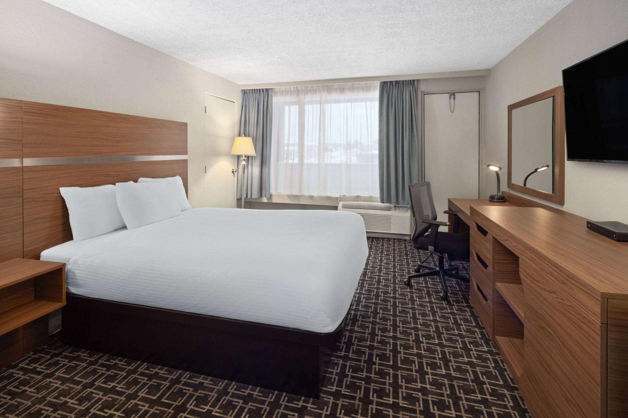Baymont By Wyndham Edson Hotel Buitenkant foto